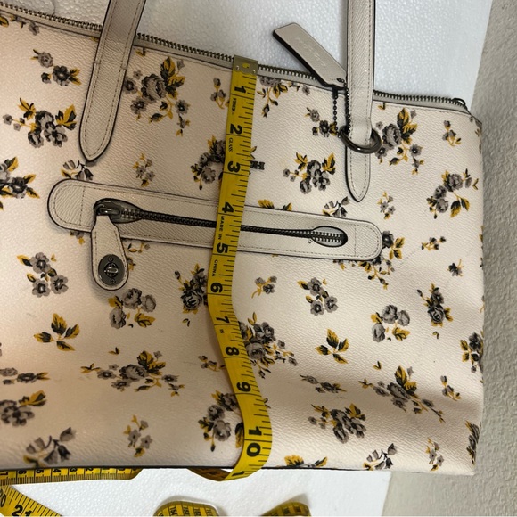 Coach Taylor Tote F87458 DKM86 Prairie Print Chalk Flowers Full Retail Style - Picture 16 of 16